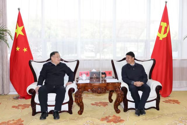 中智集團(tuán)黨委書(shū)記、董事長(zhǎng)卜玉龍赴云南楚雄調(diào)研鄉(xiāng)村振興幫扶工作